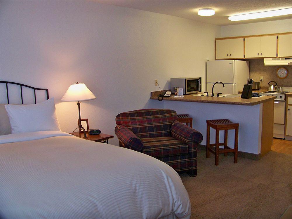 Sky Harbor Suites Salt Lake City Exterior foto
